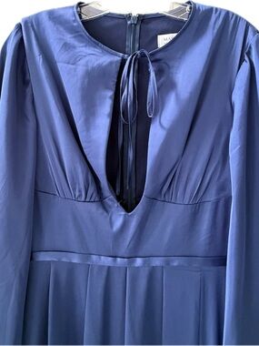 Mac Duggal Women's leena Long Sleeve Keyhole Draped Gown size 6 NWT